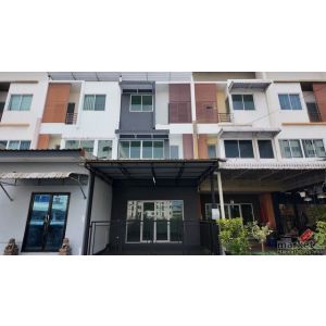  ขายทาวน์เฮ้าส์ 3 ชั้น   โครงการ ปริญ รามอินทรา-วัชรพล  เขตบางเขน กรุงเทพฯ ห่างจ