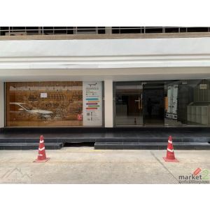 HR 9939 ให้เช่าออฟฟิศชั้น 1 ขนาด 130 ตรม. โครงการปาร์คอเวนิว สุขุมวิท71 ซอยปรีดี