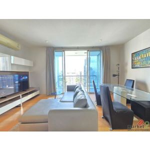 Large 2 Bedroom Residence with Skyline View at Villa Rachatewi