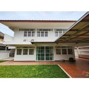  ให้เช่าบ้านเดี่ยว 90 ตร.วา  3 ห้องนอน 3 ห้องน้ำง ซอย ศรีบูรพา จดทะเบียนใด้ ใกล้