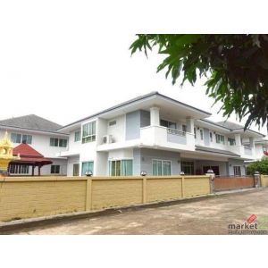 poovillaพานทอง ใกล้อมตะเฟส6-10 บ้านเดี่ยว 2 ชั้นหลังใหญ่มาก