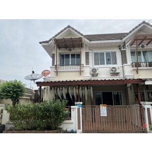 ขายทาวน์โฮมใหม่ 3 ชั้น ขนาด 27 ตร.ว พรอมเมนาดา เชียงใหม่ พร้อมเฟอร์นิเจอร์ ม่าน 
