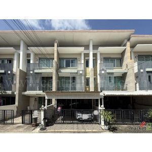จองด่วน ทาวน์โฮม 3 ชั้น ทาวน์พลัส ประชาอุทิศ - ทุ่งครุ บ้านสวย พร้อมอยู่