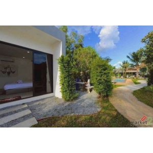 ขายรีสอร์ตหรู 14 ห้องนอน 1 ไร่ 2 งาน 49 ตร.วา ใกล้หาดสวนสน - ระยอง