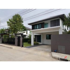 บ้านเดี่ยว 2 ชั้น ปรับปรุงใหม่ 66 ตารางวา 172 ตารางเมตร ติดเมกะบางนา บ้านทิศเหนื