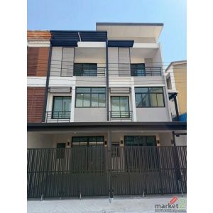 T26-187 ขาย ทาวน์เฮ้าส์ - ใกล้กับ หลังตลาดถนอมมิตร เพียง 50 เมตร ใกล้ทางด่วน 17 