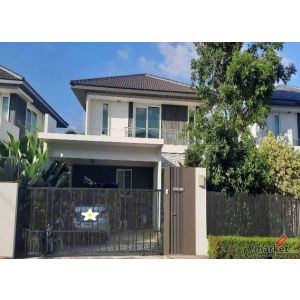 ให้เช่าบ้านเดี่ยว 2 ชั้น 51 ตรว. 3 ห้องนอน หมู่บ้านมัณฑนา ศรีนครินทร์-ร่มเกล้า ถ