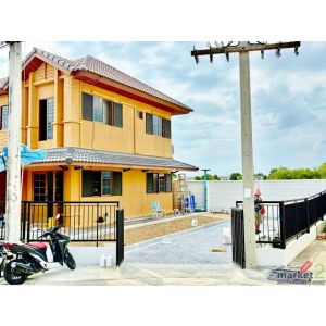 บ้านแฝด 2ชั้น 3 นอน 2 น้ำ ใกล้ตลาดไทยสมบูรณ์ รังสิต-คลองสาม 350 ม.พื้นที่ใช้สอย 