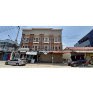 ขายอาคารพาณิชย์ 3 ชั้น ฝาง ถนนสวนดอก อำเภอฝาง เชียงใหม่