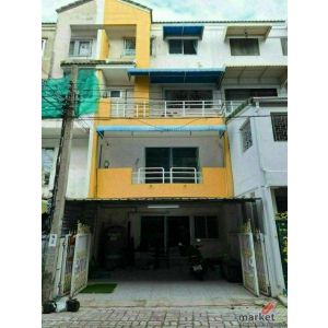ให้เช่าทาวน์โฮม 4 ชั้น 220 ตรม. ลาดพร้าว 64 (เกตุนุติ 12) บ้านสวยเพิ่งรีโนเวทใหม