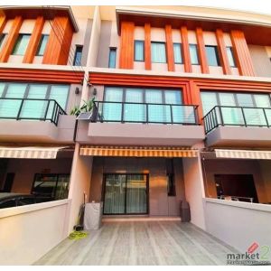 ให้เช่าทาวน์โฮม 3 ชั้น 4 ห้องนอน ไอเจ้นท์ พัฒนาการ Eigen Pattanakarn ซอยพัฒนาการ