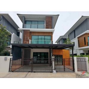 ให้เช่า บ้านแฝด 3 ชั้น โครงการ ศุภาลัย เอสเซ้นส์ ลาดพร้าว ซอยลาดพร้าว 107 Supala