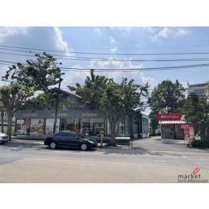 ให้เช่าที่ดินพร้อมอาคาร ขนาด 636 ตรว. ถนนสุคนธสวัสดิ์ เลียบด่วน นวลจันทร์ เหมาะท