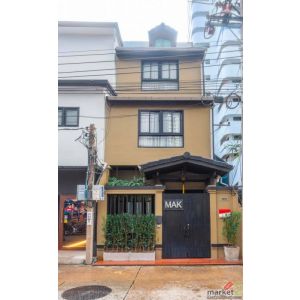 FOR RENT AT A GREAT PRICE!! Beautifully house, Sukhumvit Soi 15, Near BTS Asok