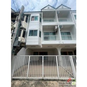 ทาวน์โฮม 3 ชั้น 4 ห้องนอน 3 ห้องน้ำ ชอยเรวดี 75 ใกล้MRTบางกระสอ นนทบรี