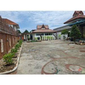 ให้เช่าเกสต์เฮาส์ 6 ห้องนอน ใจกลางเมืองเก่าเชียงใหม่ ใกล้วัดพระสิงห์ 500 ม.