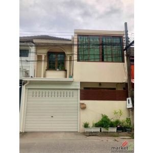 ให้เช่าทาวน์เฮ้าส์ 2 ชั้น 30 ตร.ว. หมู่บ้าน อยู่เจริญ ซอยรัชดา 18 ใกล้ MRT ห้วยข