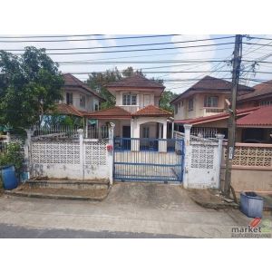 ขายบ้านเดี่ยว 2 ชั้น 54 ตรว. หมู่บ้านมณสินี ซอยลาดกระบัง 42-3 ถนนอ่อนนุช ใกล้สนา