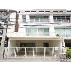 ขายทาวน์โฮม โครงการ บ้านกลางเมือง สุขุมวิท 113 รีโนเวทใหม่ทั้งหลัง