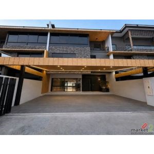 รหัสC7283 ForRent Luxury Townhome ให้เช่าทาวน์โฮม 3ชั้น โครงการThe Landmark เอกม
