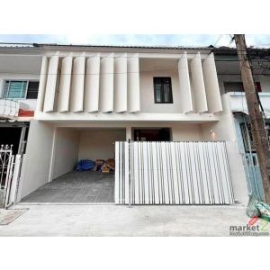 HS 2046 ขายทาวน์โฮม 2 ชั้น Modern Minimal ลาดพร้าว 41  ใกล้รถไฟฟ้า MRT ภาวนา