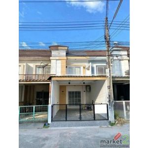 ทาวน์โฮมมือสองศรีราชา มบ.โกลเด้นเพลส โซนเครือ–แหลมฉบัง  FP-H02396 