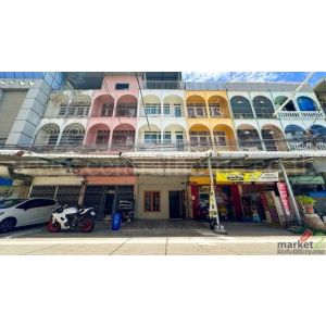 ลดราคา อาคารพาณิชย์ 4 ชั้น รีโนเวทสวยพร้อมอยู่ แยกลำสาลี รามคำแหง 58 - บางกะปิ ร