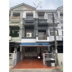 ให้เช่าทาวน์โฮม 3 ชั้น 21 ตร.ว. โครงการบ้านกลางเมือง เหม่งจ๋าย ลาดพร้าว 80 ใกล้เ