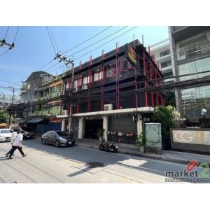 ขาย อาคารพาณิชย์ 3 คูหาติดกัน ทำเลทอง ซอย สุขุมวิท 22 เหมาะทำร้านอาหาร/คาเฟ่ /บา